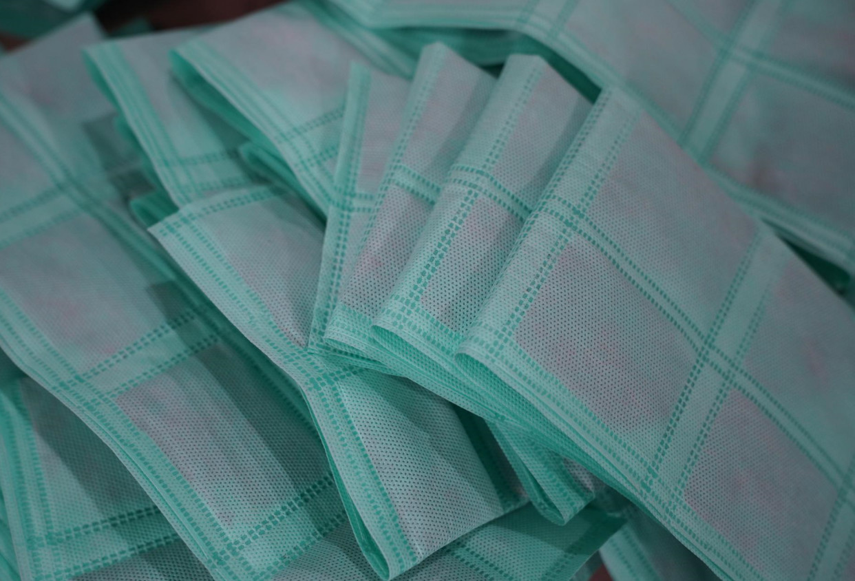 Desiccant Sachet Automatic Ultrasonic Sealing Packaging Machine PLC Control