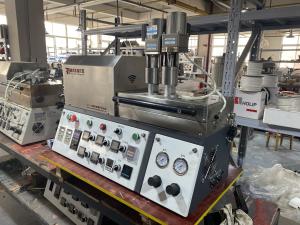 Quality Lab Small Twin Screw Extrusion Machine 15-18g Extrusion wholesale