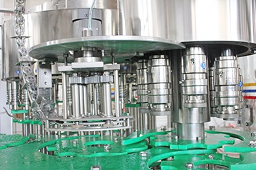 380V Carbonated Beverage Filling Machine Easy Operation High accuracy