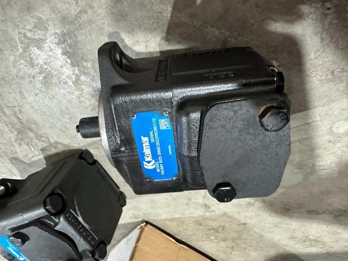 425817.8274 Hydraulic pumps Kalmar Reach Stacker Parts