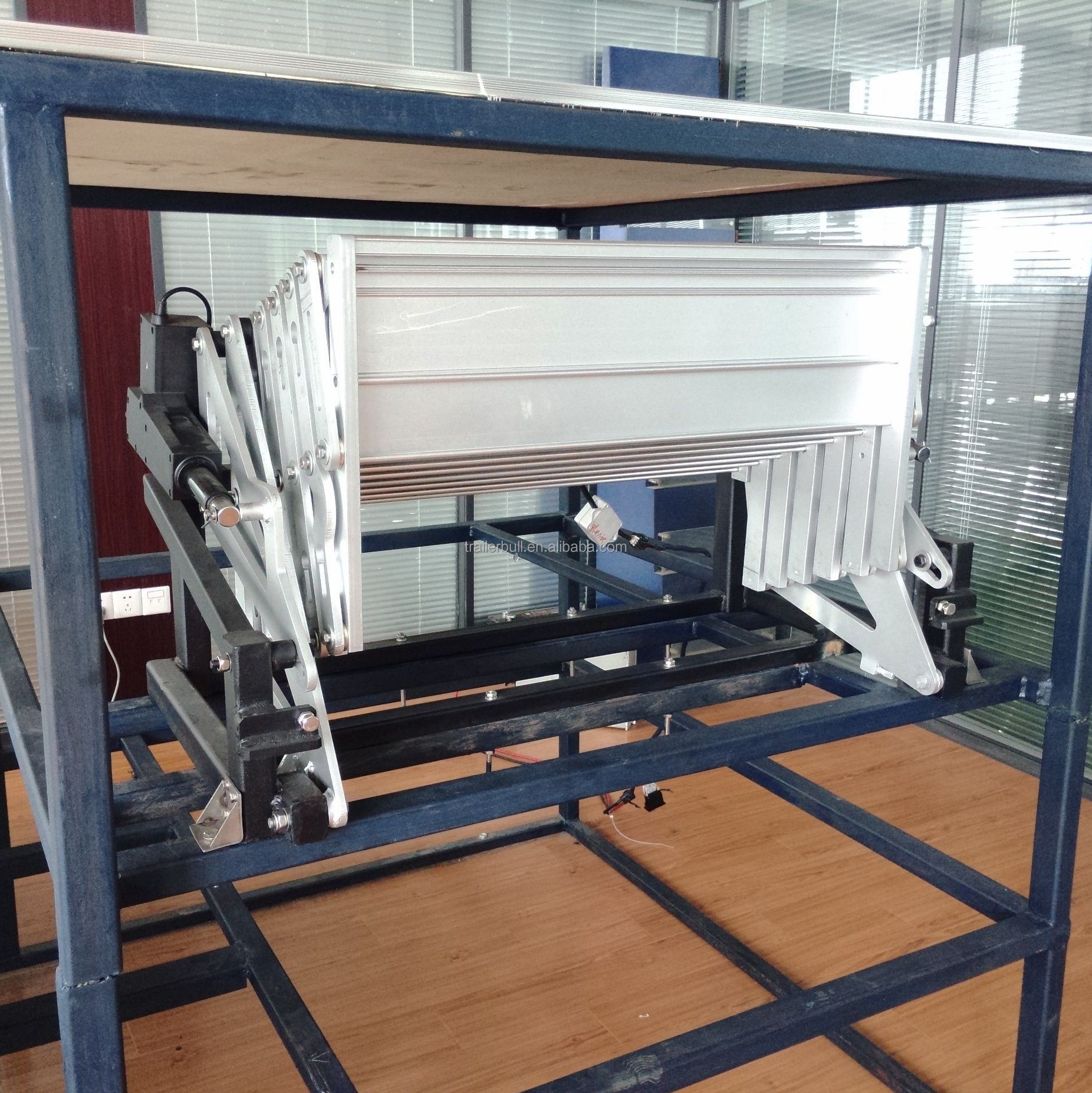 DIY Overland Expedition RVs 7 Steps 1700mm Floor Height Swing Stairs with 70W Motor