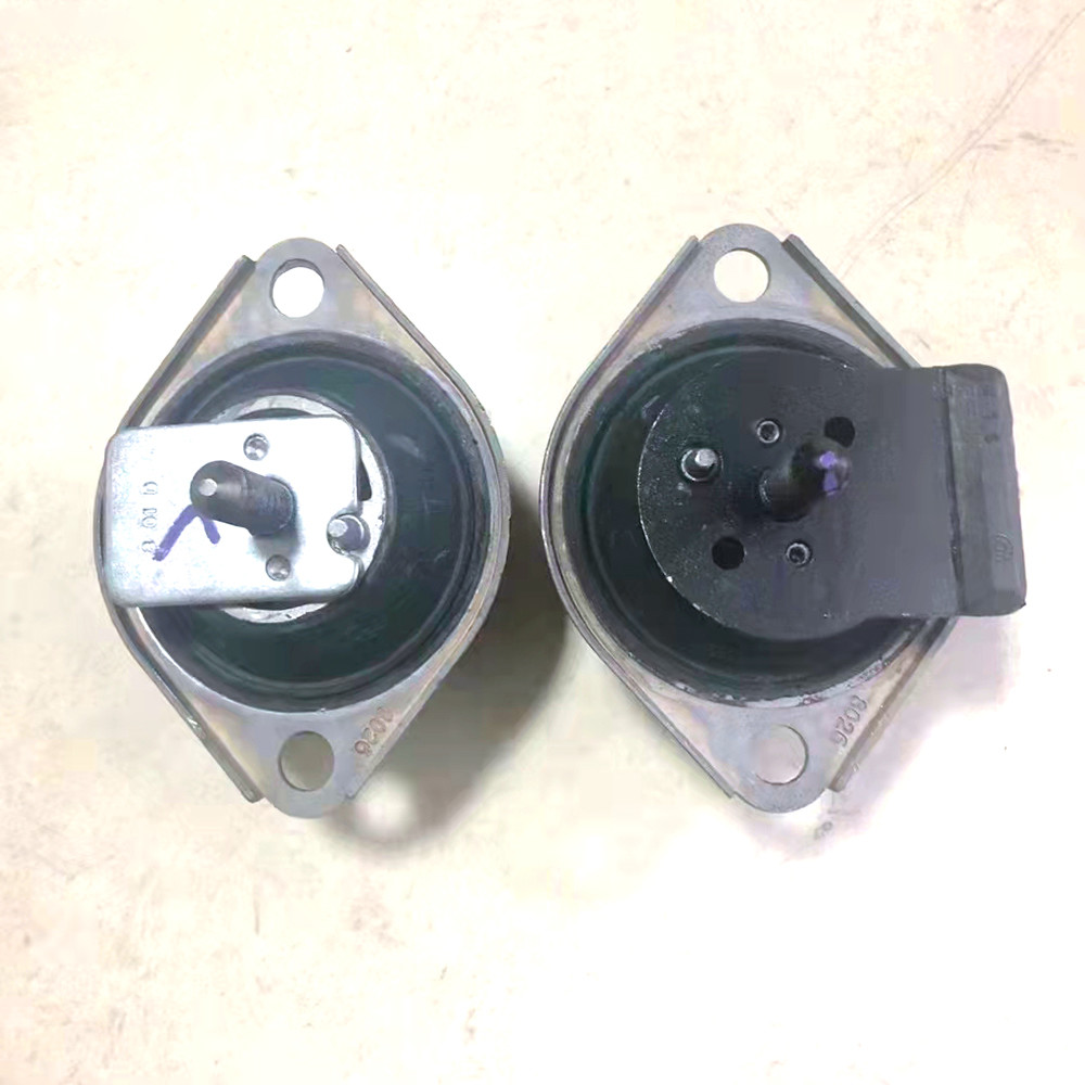 Black Color 196865 Car Engine Motor Mounts For Maserati