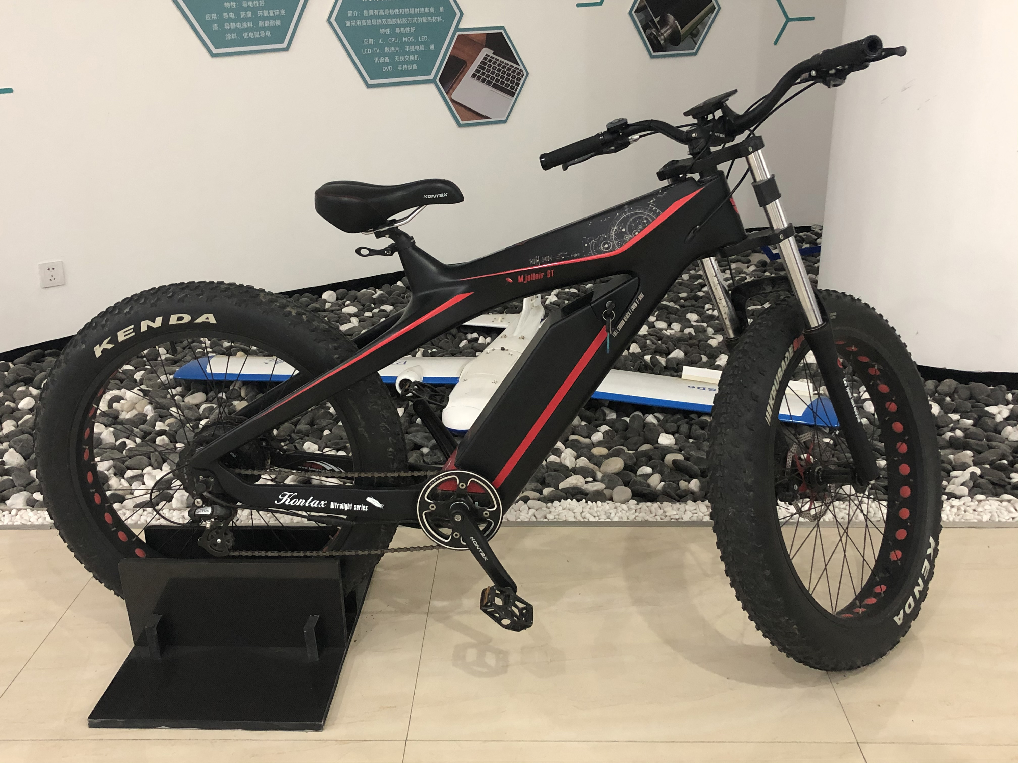 Domanca Carbon Fiber Fat Tire Electric Bike Off eBike 750w with JELLY POWER Battery
