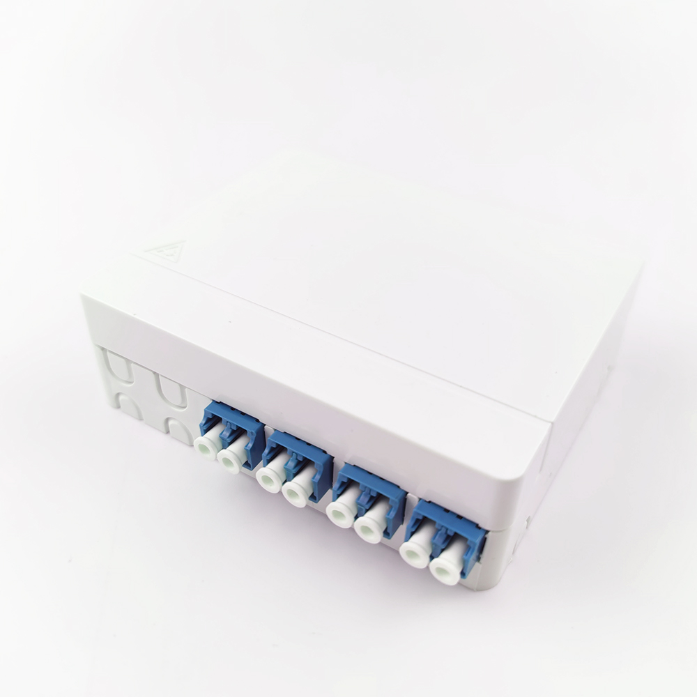 102*81*30mm LC/UPC Plastic Fiber Optic Faceplate Socket Panel for Indoor FTTH Network