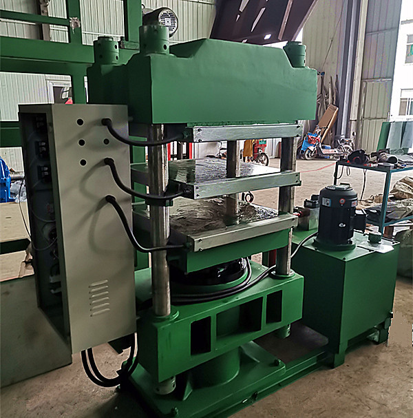 Rubber Vulcanizing Machine