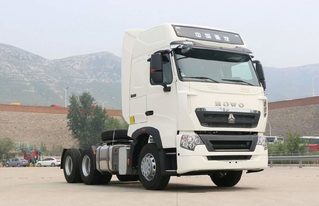 Heavy-Duty Sinotruk HOWO 8X4 Dump Truck Tractor for Sale
