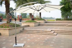 Quality 2.7m sun umbrella hotel umbrella beach umbrellas garden umbrella wholesale