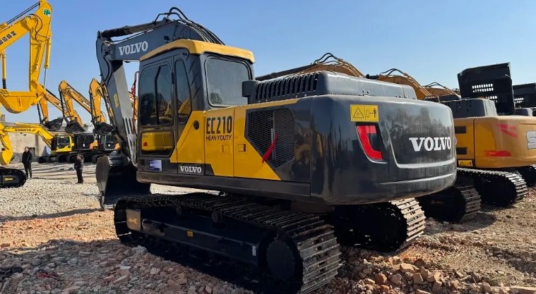 Volvo EC210 Used Small Excavator Machine 0.2m3 Bucket Capacity