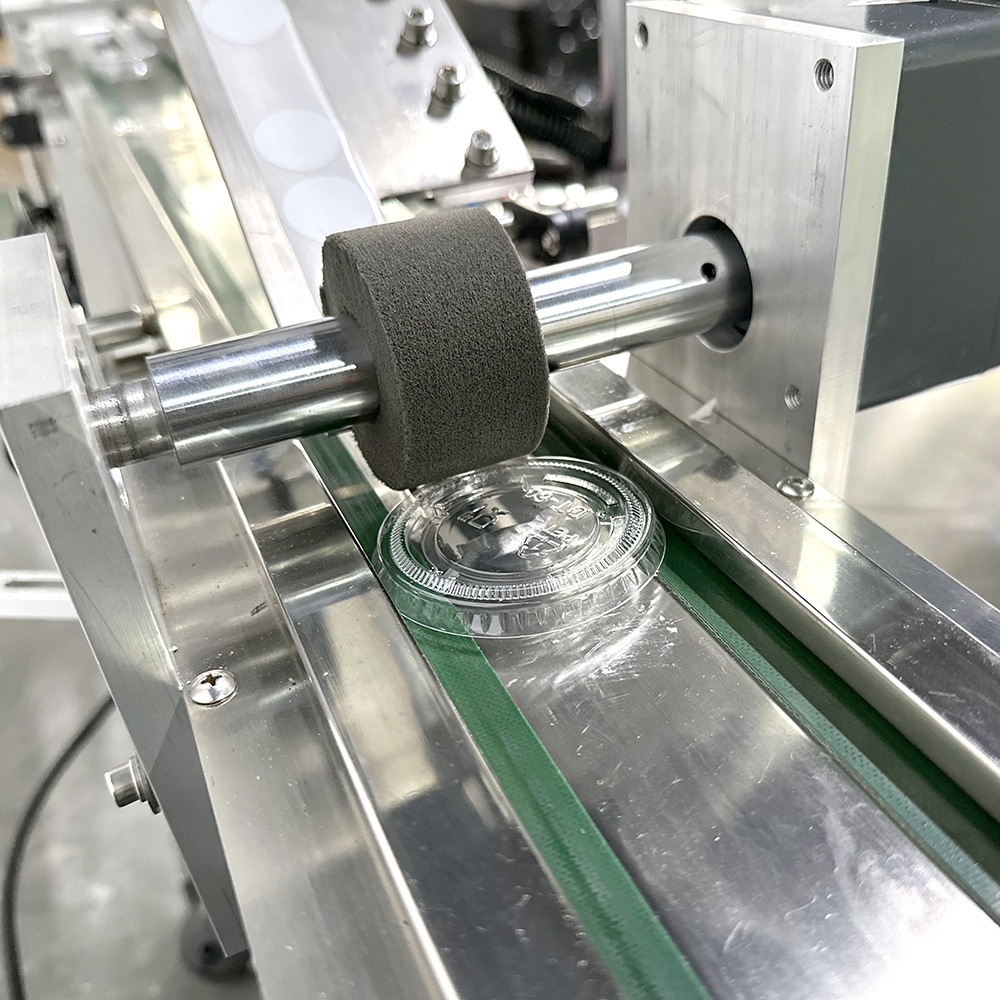 YIMU YM210 Automatic LABELING MACHINE for Storage Box Glass Jar Food Container Plastic Lid