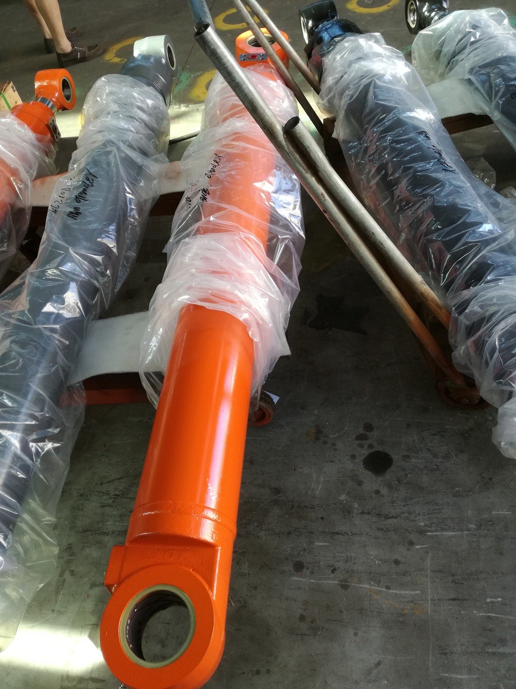 hydraulic cylinder China doosan 300 boom