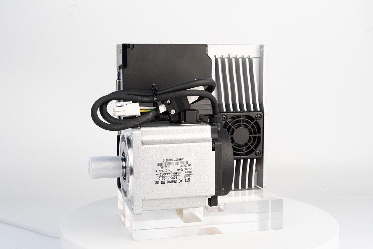 ISO Motion Control Servo Motors And Drives , Plastic Machinery Servo Drive Unit