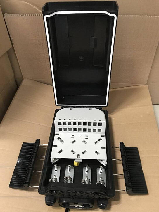 9 SC PP FTTH Drop Cable Box With 1x8 PLC Splitter