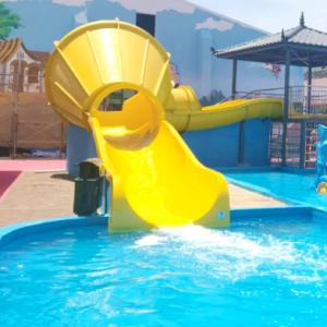 Quality High Durability Small Tornado Water Slide For 2 Children 3-15 Years Old wholesale