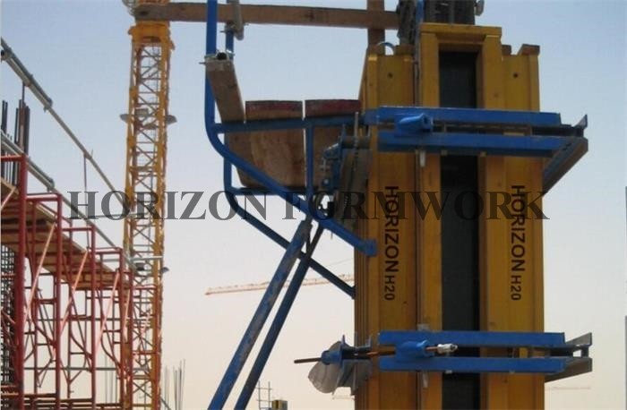 Scaffold Brackets For Safety Protection Equipped On Concrete Wall Formwork