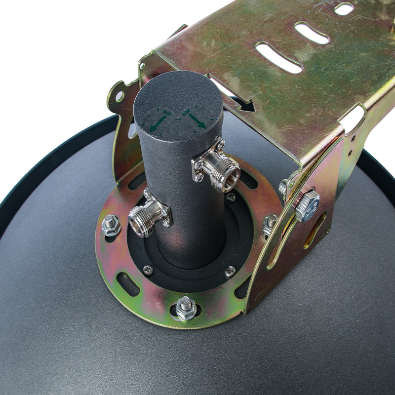 Outdoor Satellite Dish 4G Antenna with 2.4GHz 5GHz Frequency and 3.3KG Connector