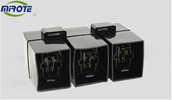 Three Sets Auto Electrical Relays For Korean KIA Auto Relay , 40a Automotive Relay KK-Y01-61-580
