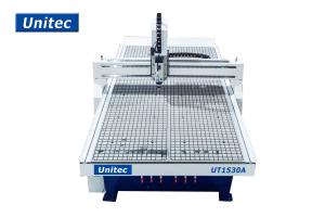 Quality 4.5KW UT1530A 18000rpm 3D Wood Cutting Machine wholesale