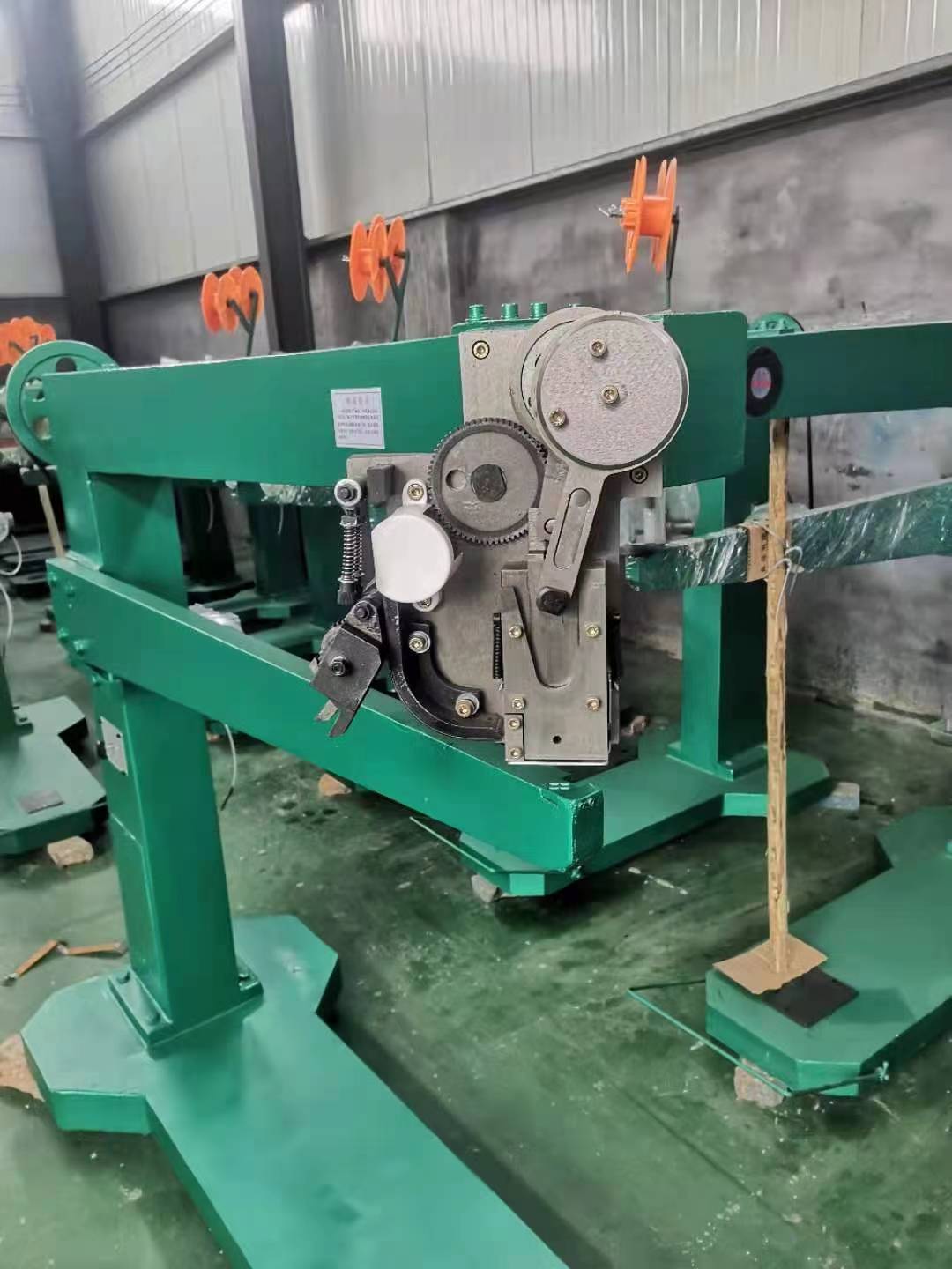 Function Stitching Box Carton Stitching Machine with Long Service Life and Reliability