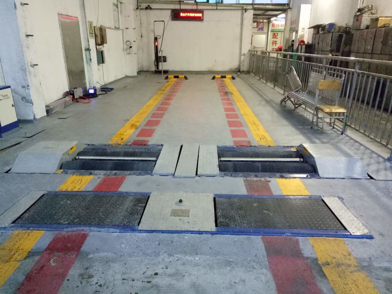 Two Testers CT-EWR Automobile Motor Vehicle Inspection Facility Level 2 Maintenance And Safety Test Line