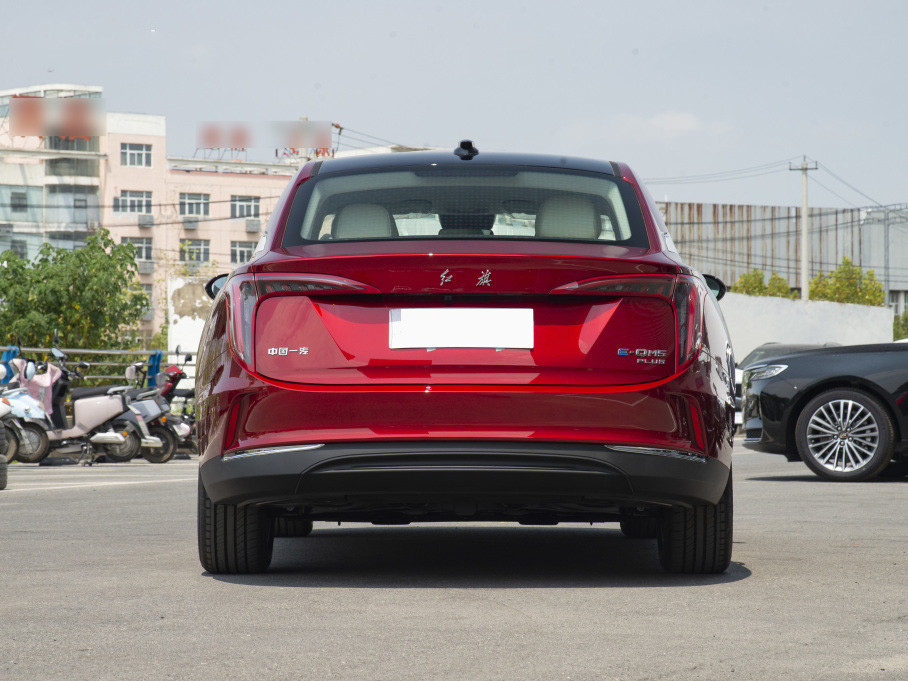 Left Steering EV Luxury Cars New Energy Hongqi E-QM5 431km High Speed SUV