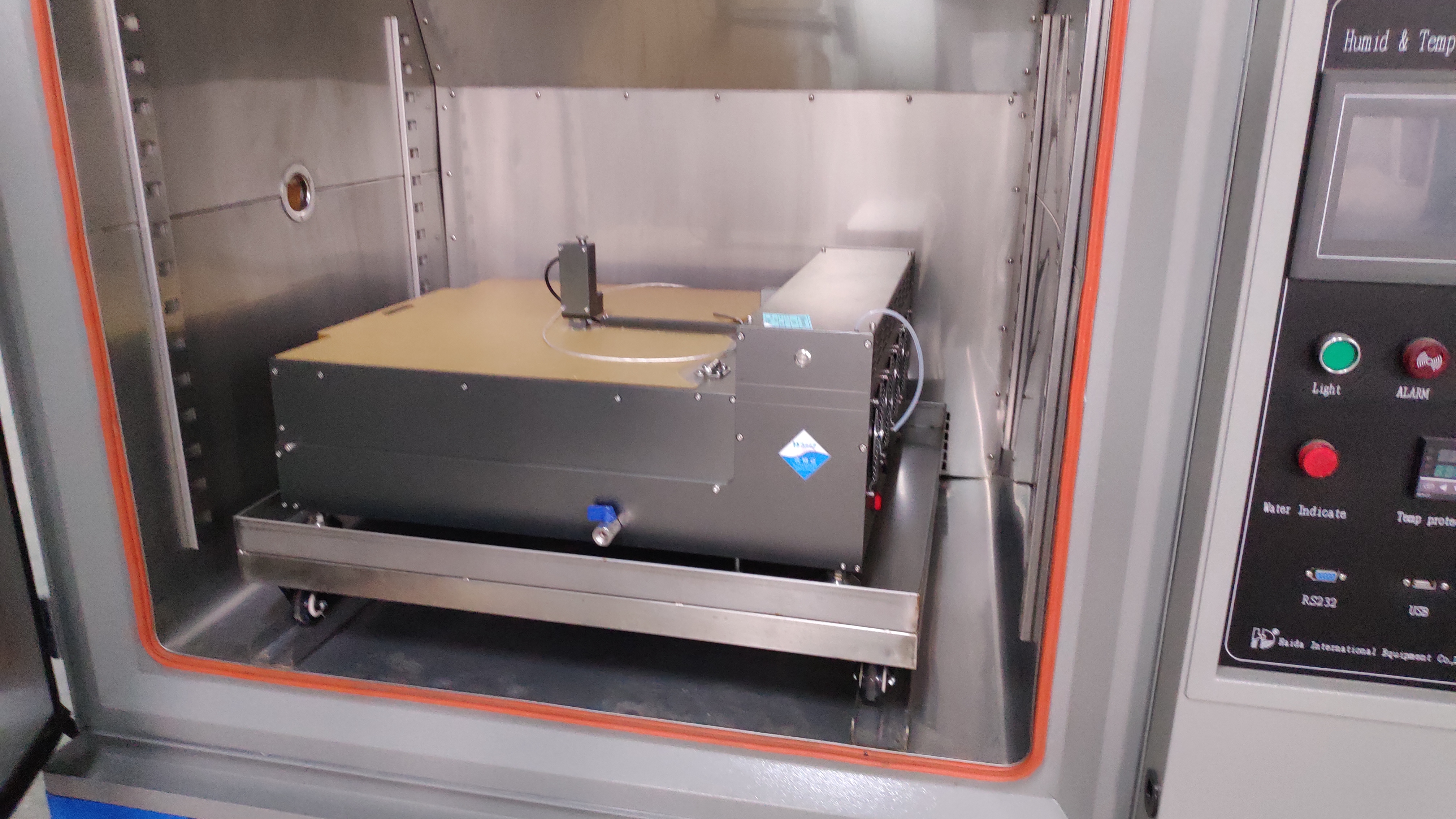 thermal test chamber