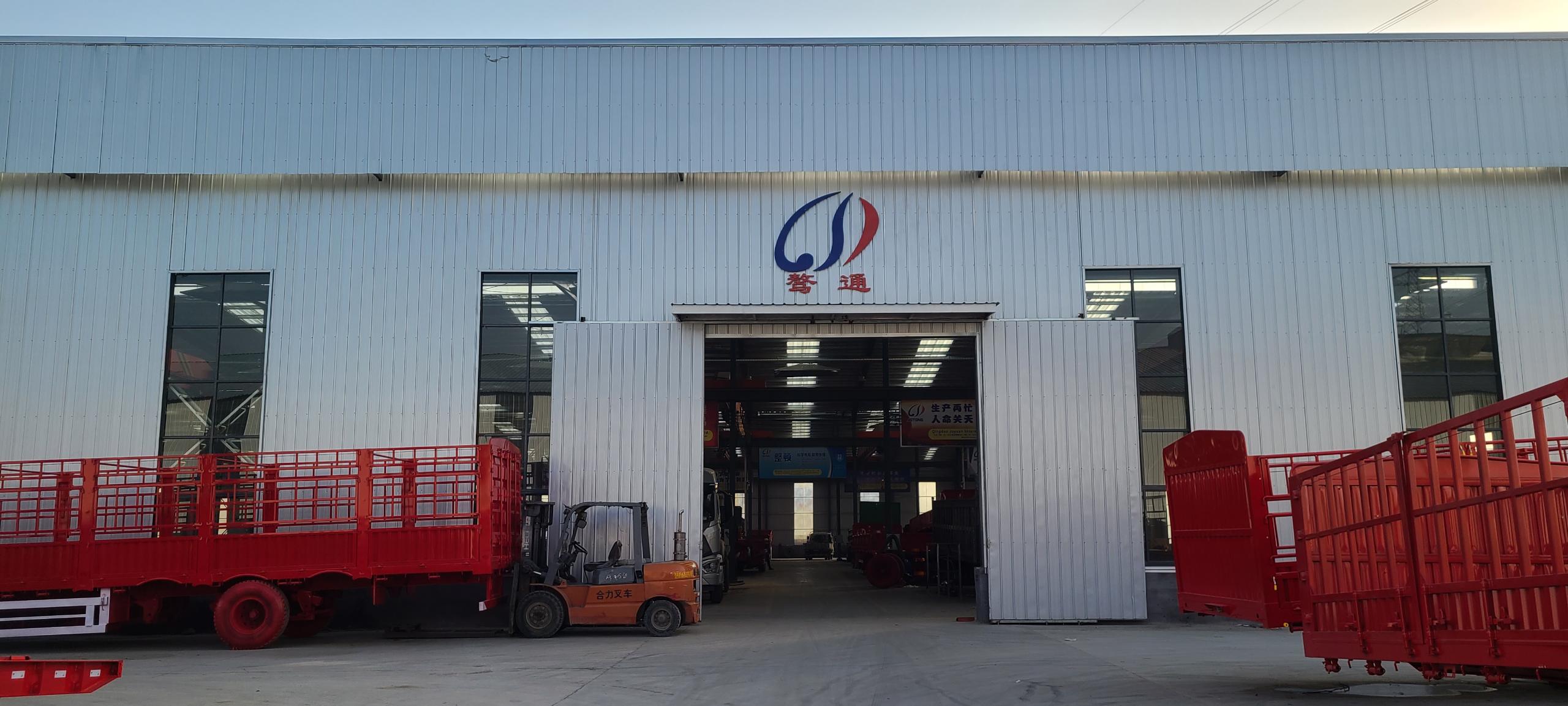 Leaf Spring Semi-Trailer 90 W mm*13 Thickness mm*10 Layer for Heavy Equipment Carrier