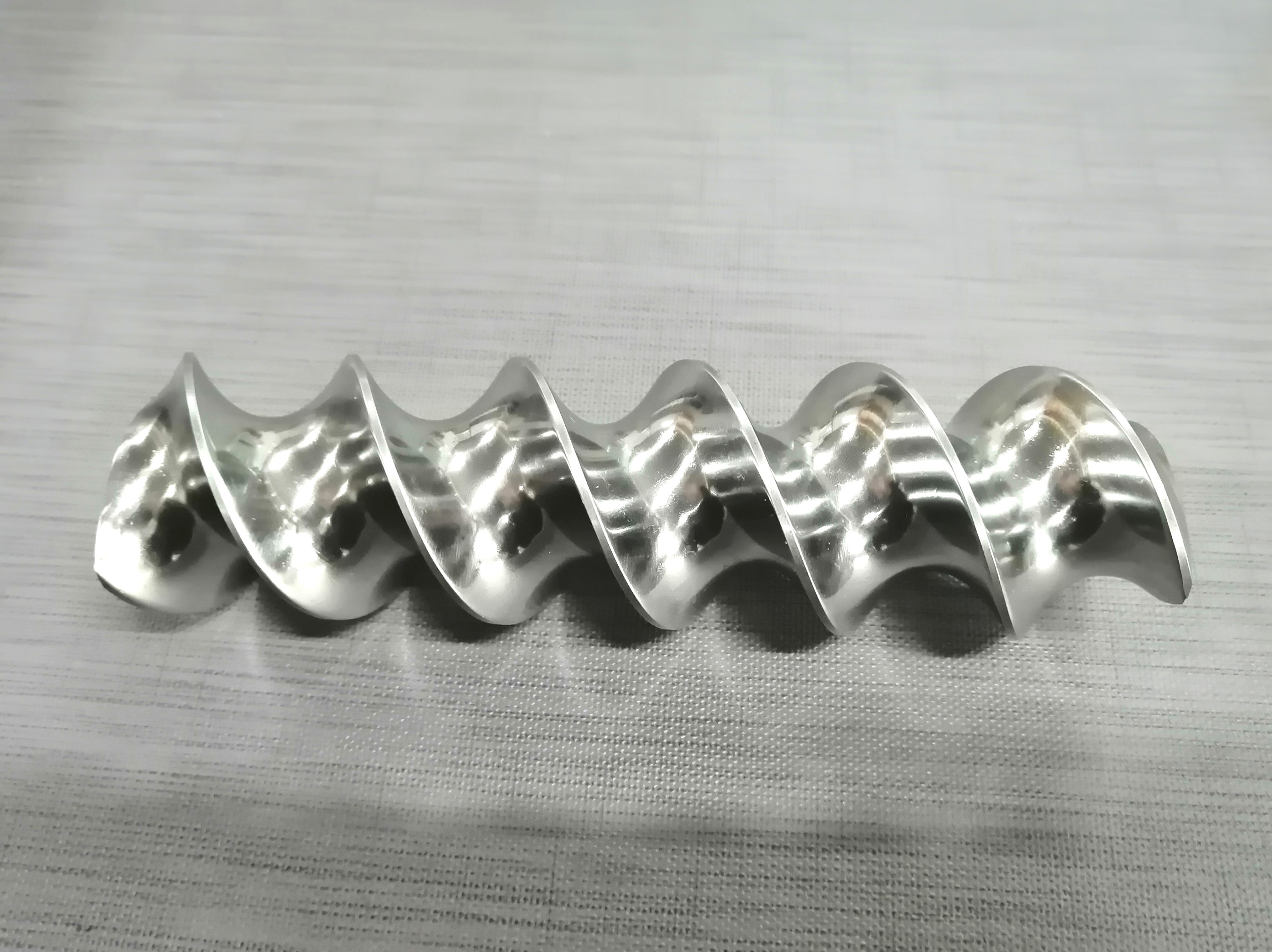 Sandblast Corrosion Resistance Conveying Extrusion Machine Parts Screw Elements