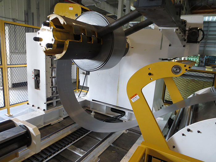 CE Metal Sheet Straightening Machine / Thin Roll Stamping Die Disc Horizontal Feeder Machine