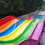 6 Lanes Fiberglass Rainbow Waterslide For Amusement Park Eco Friendly