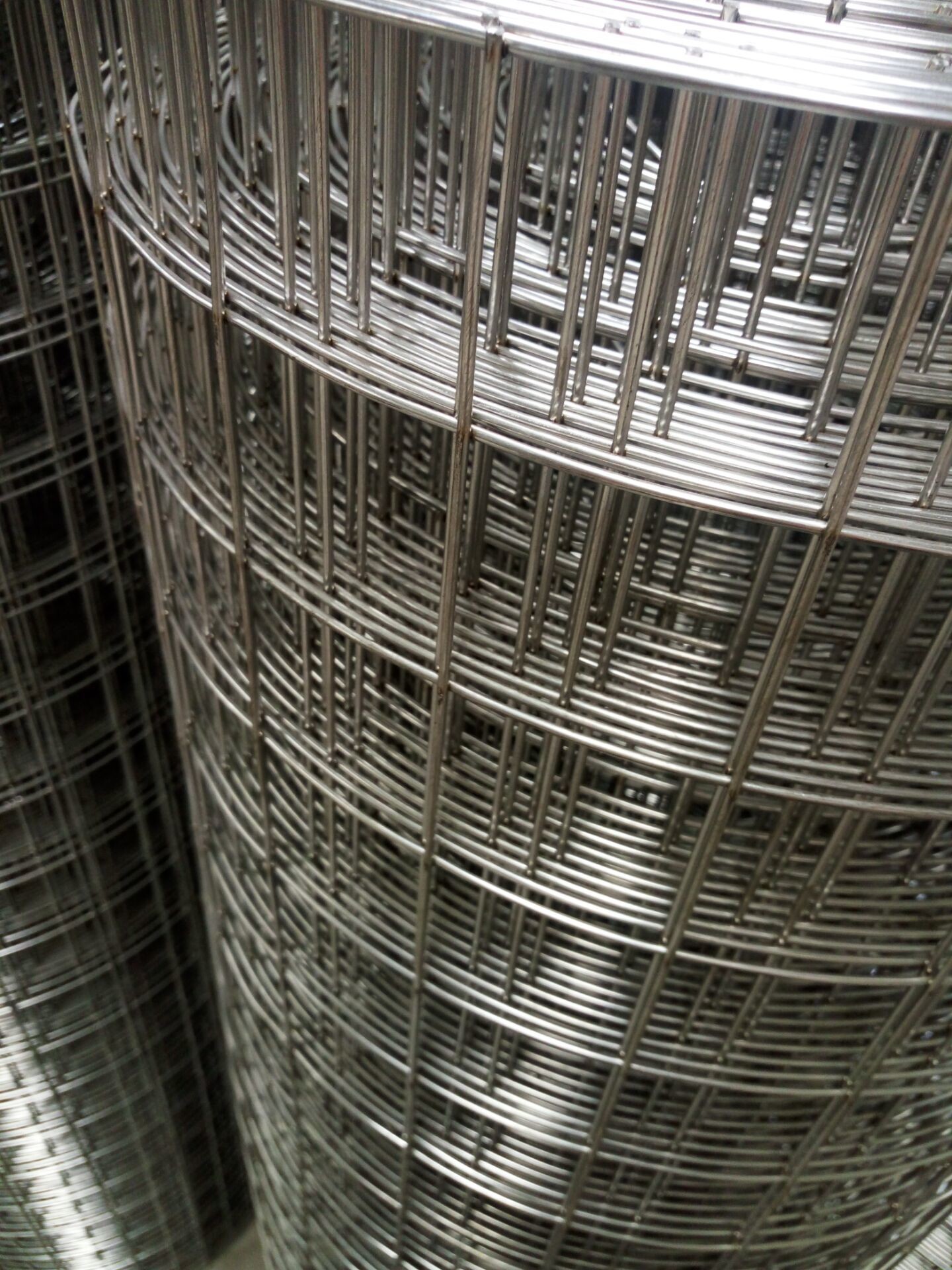 Square Hole Welded Wire Mesh Fencing Rolls Easy To Transport Corrosion Resistance