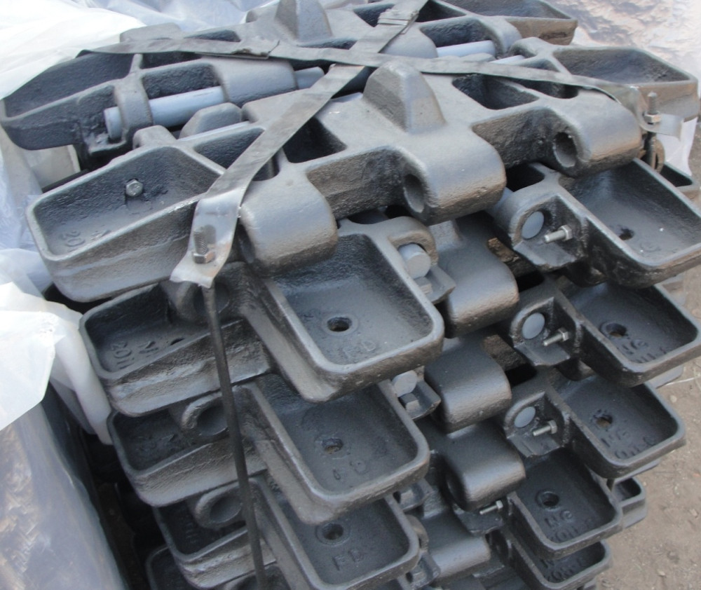 7065 Track Shoe