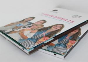 Quality 5&quot; Advertising Video In Print Brochure with USB cables , Rechargeable buttons wholesale