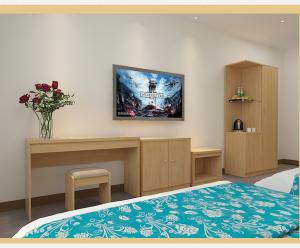 Quality Wood Hotel Bedroom Furniture TV Table / Side Table Modern Appearance wholesale