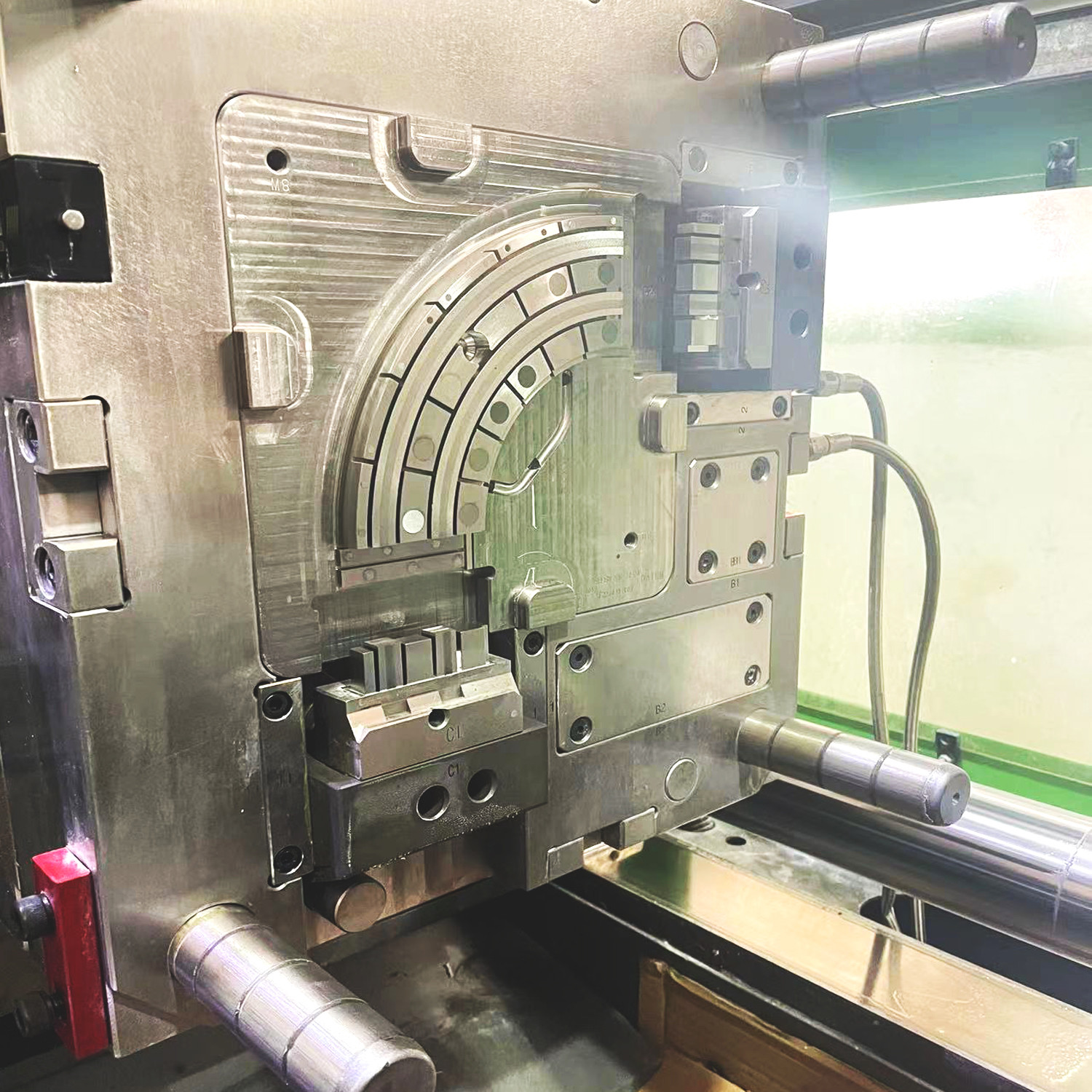 Customize H13 Core Precision Plastics Injection Mold