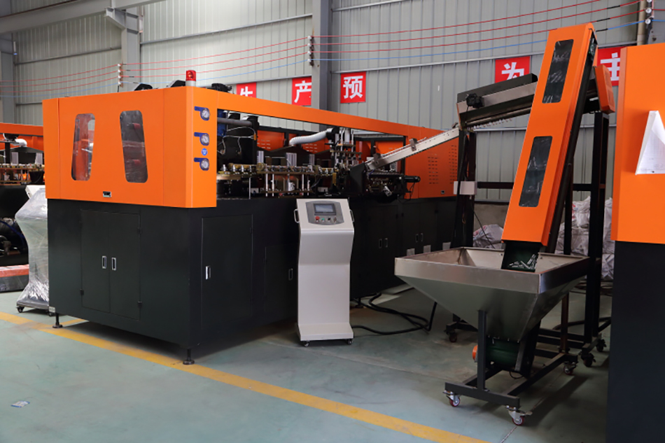 Eceng Pure Water Bottle Moulding Machine