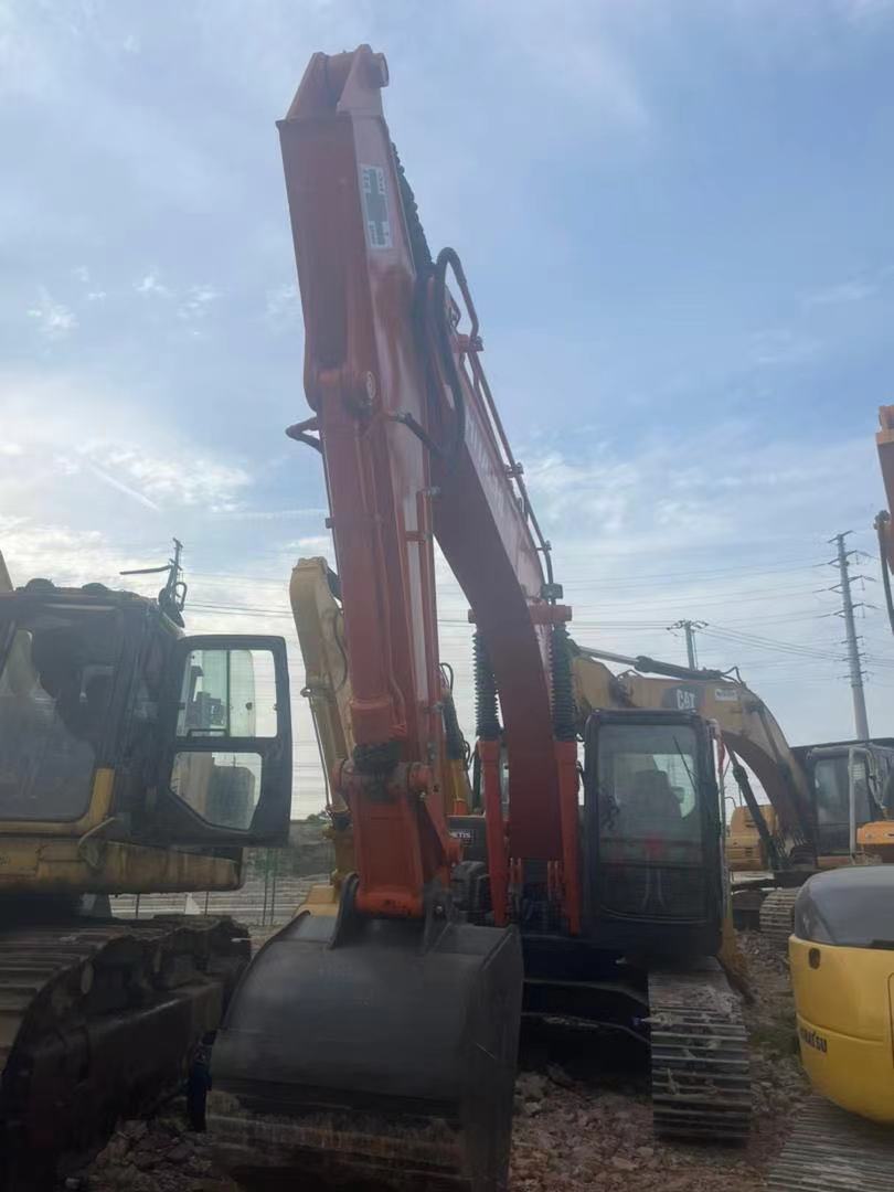 Used Hitachi excavators ZX200 ZX130 ZX60 ZX70 ZX130/Secondhand excavators construction machinery