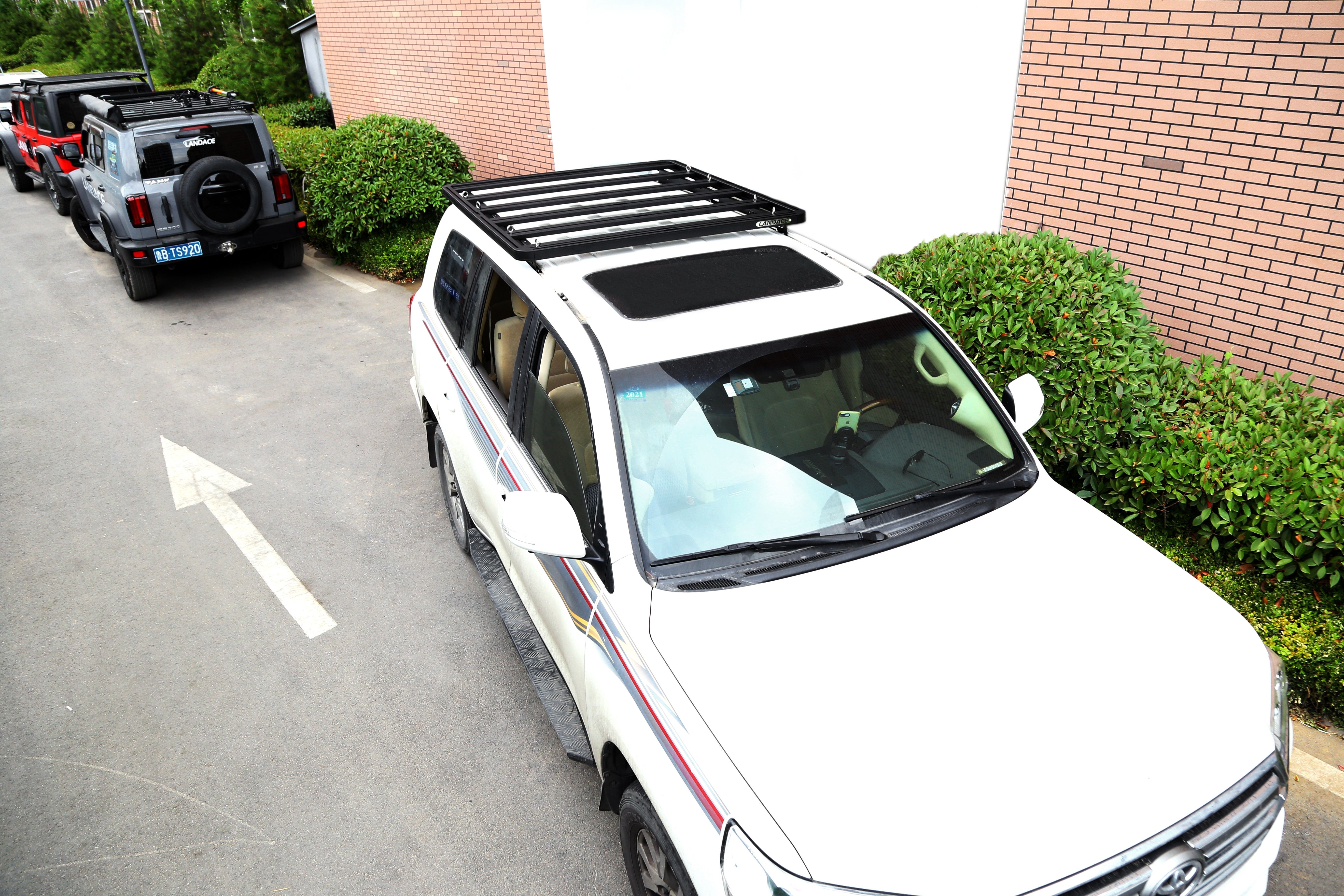 Aluminum Alloy Luggage Racks Heavy-Duty Exterior Accessories for Toyota Land Cruiser
