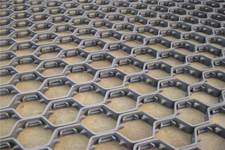 1m-2m Length HexMesh Refractory Lining For Industrial Furnace