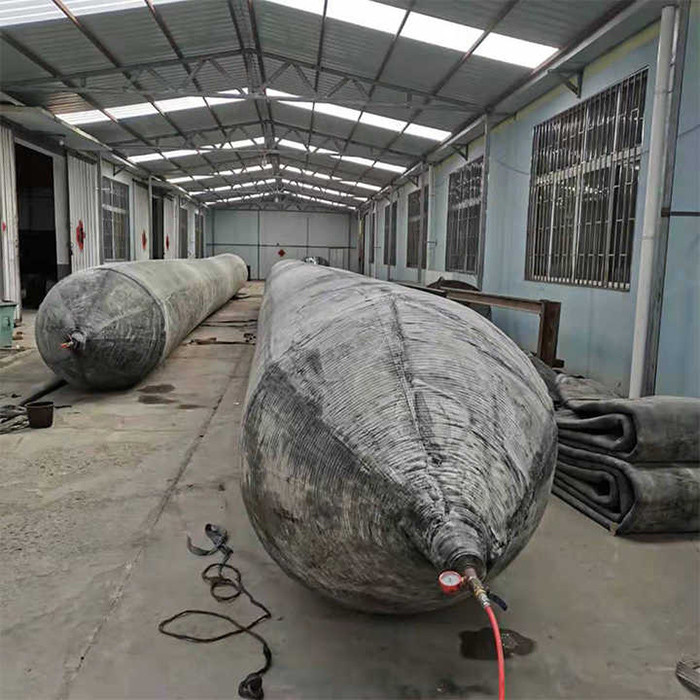 Environmentally Friendly Marine Rubber Balloon For Boat Vessel Barge Landing