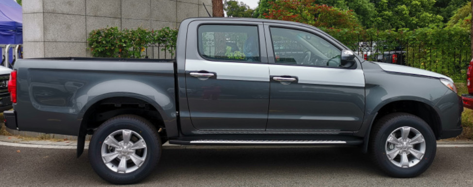JAC T6 2023 model 2.0T diesel two-wheel drive engineering comfort type pickup truck