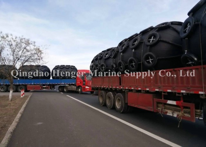 80KPa High Energy Absorption Pneumatic Marine Fender For Ship To Ship Transfer