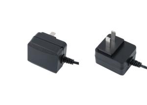 China Interchangeable Black or White AC DC Converter 0.2 lb in Plastic Case on sale