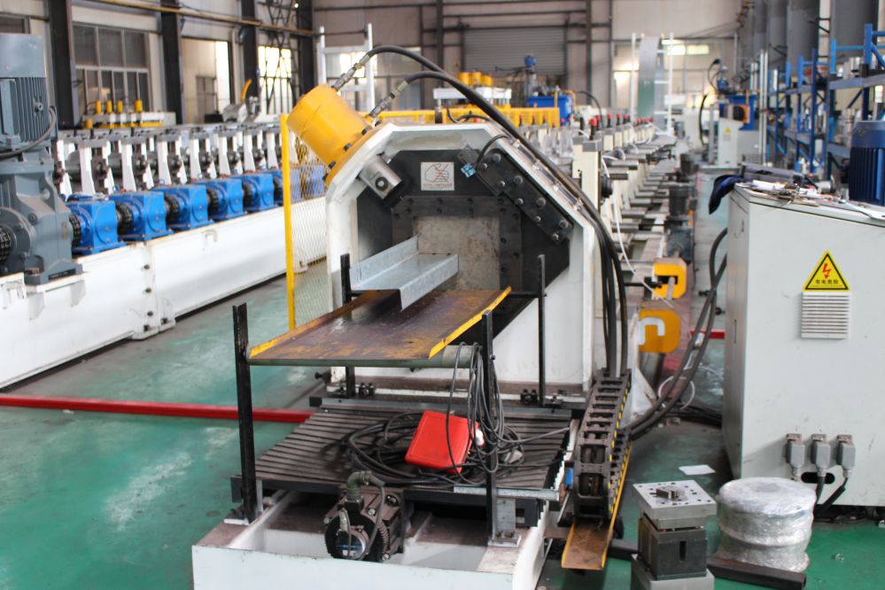 Metal Panel Roof Sheet Roll Forming Machine 440v 50Hz 3PH