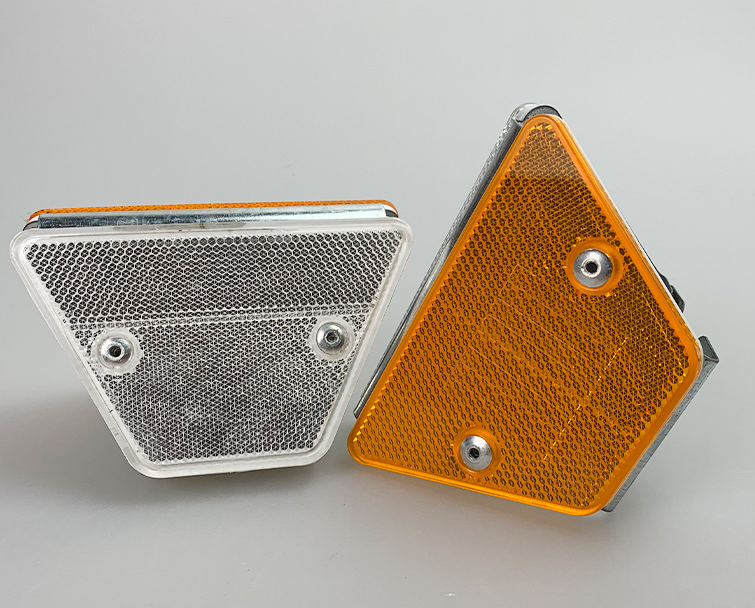Highway Guardrail Delineators High Reflective Guardrail Reflector for Traffic Safety