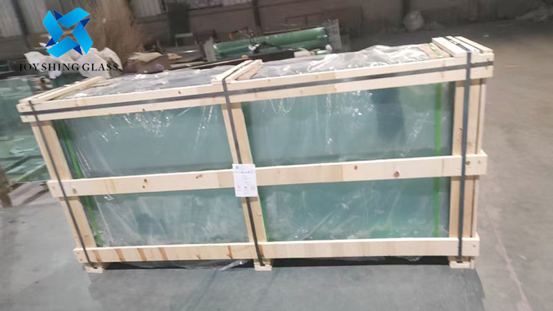 Tempered laminated glass packaging photo