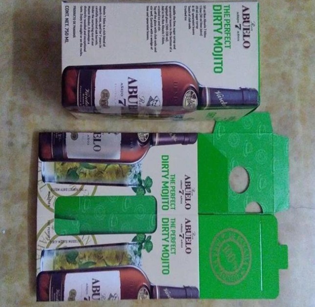 custom flat color paper wine box spot uv wine packaging color paper box folding wine box