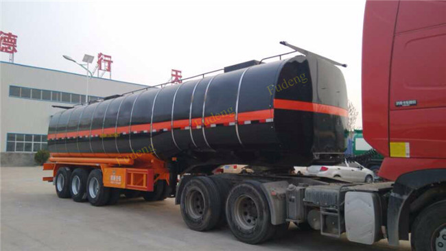 38000 Liters Deliver Crude Oil Tanker Trailer 3 Compartments With Mechanical Or Air Suspension