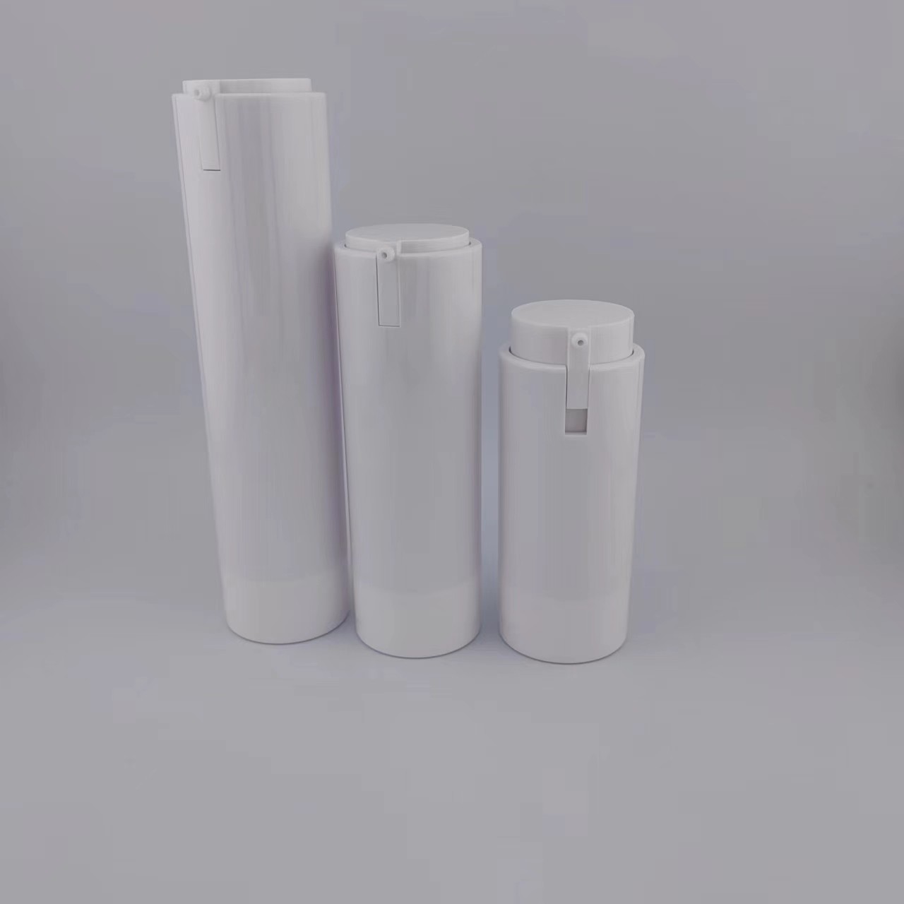Airless Pump Bottle With Glossy Surface And ISO Certification Screw Down Up Bottle