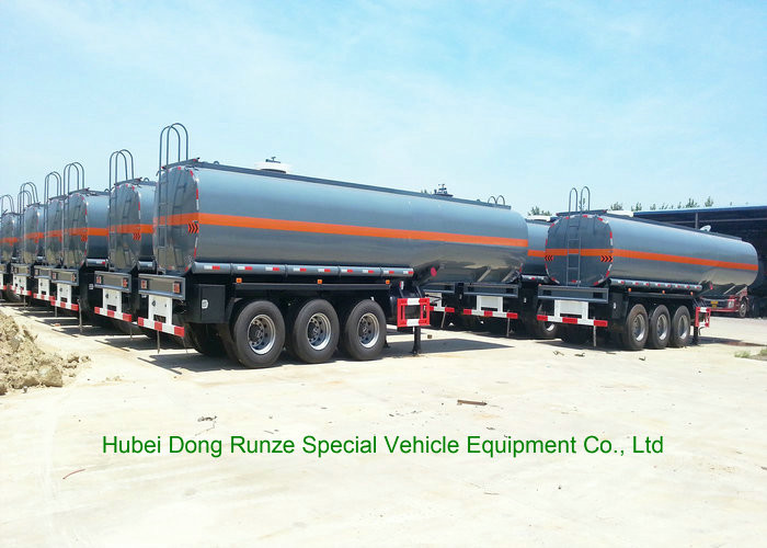 30-45CBM Chemical Tanker Truck 3 Axles For Hydrochloric Acid , Ferric Chloride Delivery