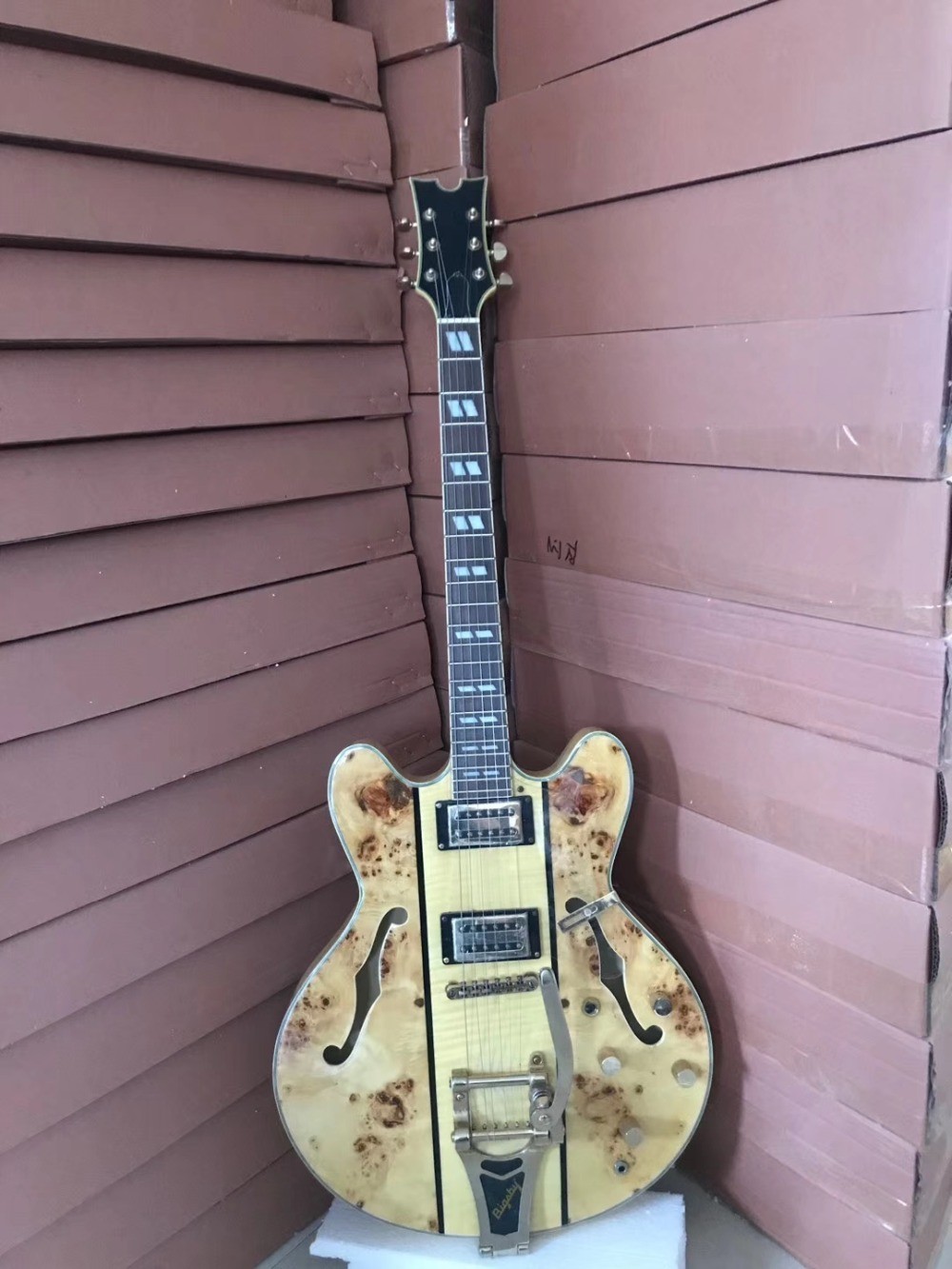 New High quality Archtop guitar jazz electric guitar bigsbys tremolo hollow body guitar